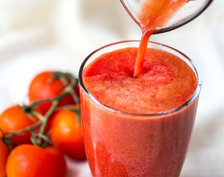 Fresh Tomato Juice Recipe and Benefits
